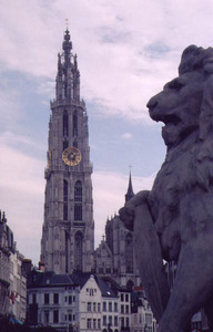 Antwerp-cathedral.jpg